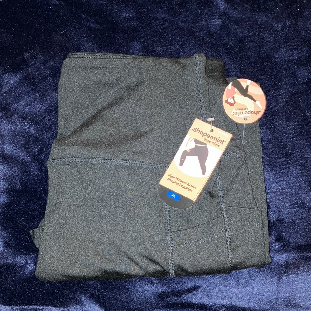 NWT Shapermint essentials high waisted active shaping leggings
